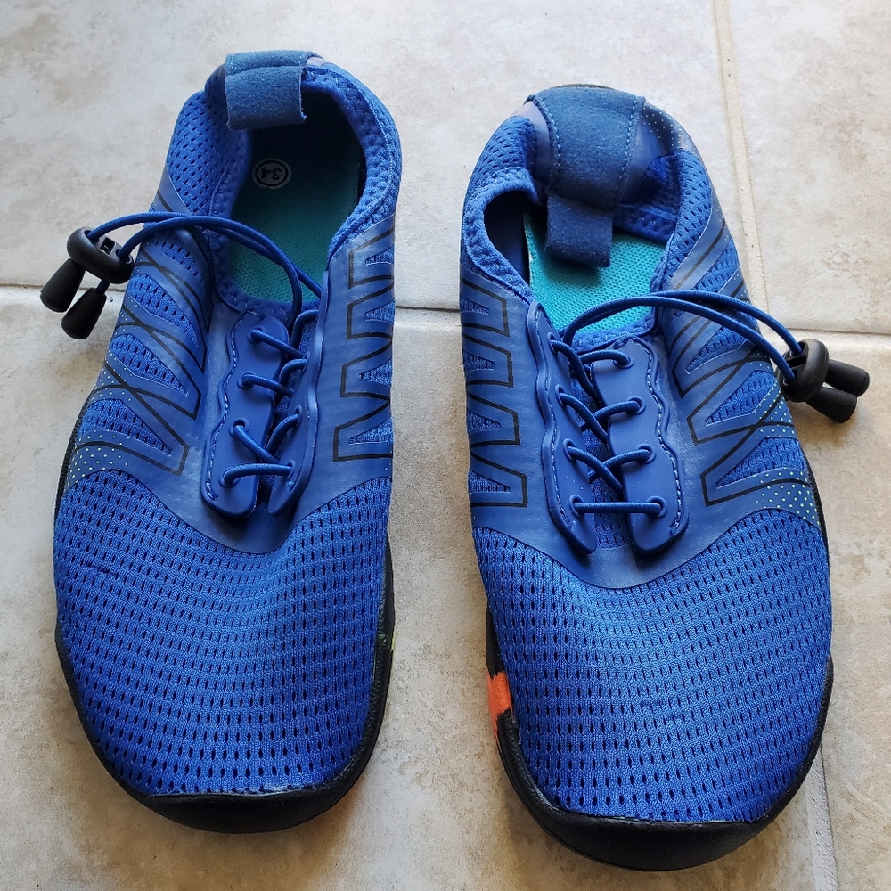 Water Shoes, Size 34